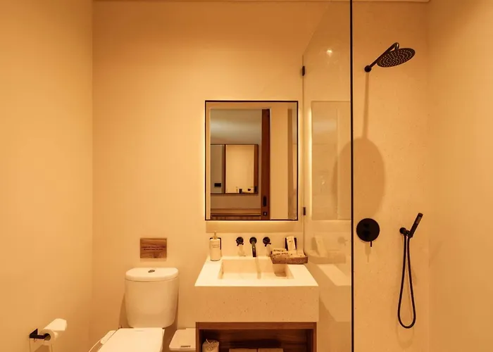 ゲストハウス Serene Retreat Private With Rice Field Views